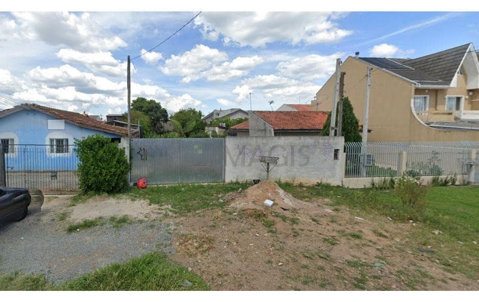 Terreno de 500 m à Venda no Bairro Alto ZR2, Plano e Bem Localizado
